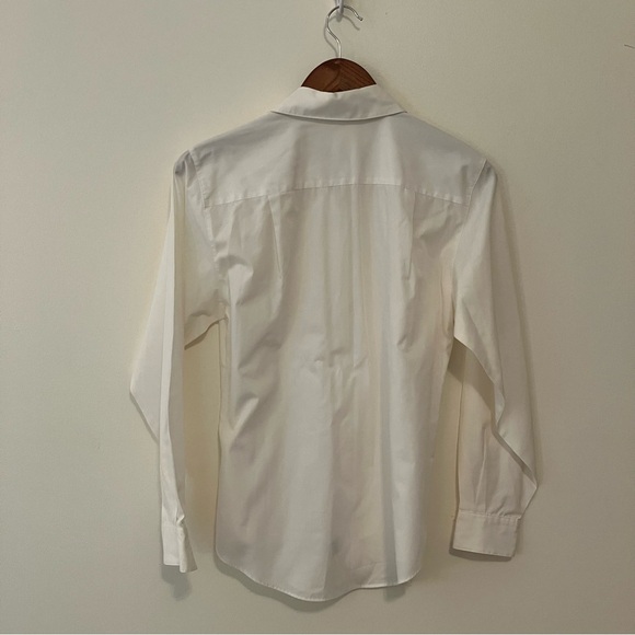 VTG Women’s Foxcroft White Embroidered Buttondown Sz. 4 Metal Buttons Cottage - Picture 8 of 8